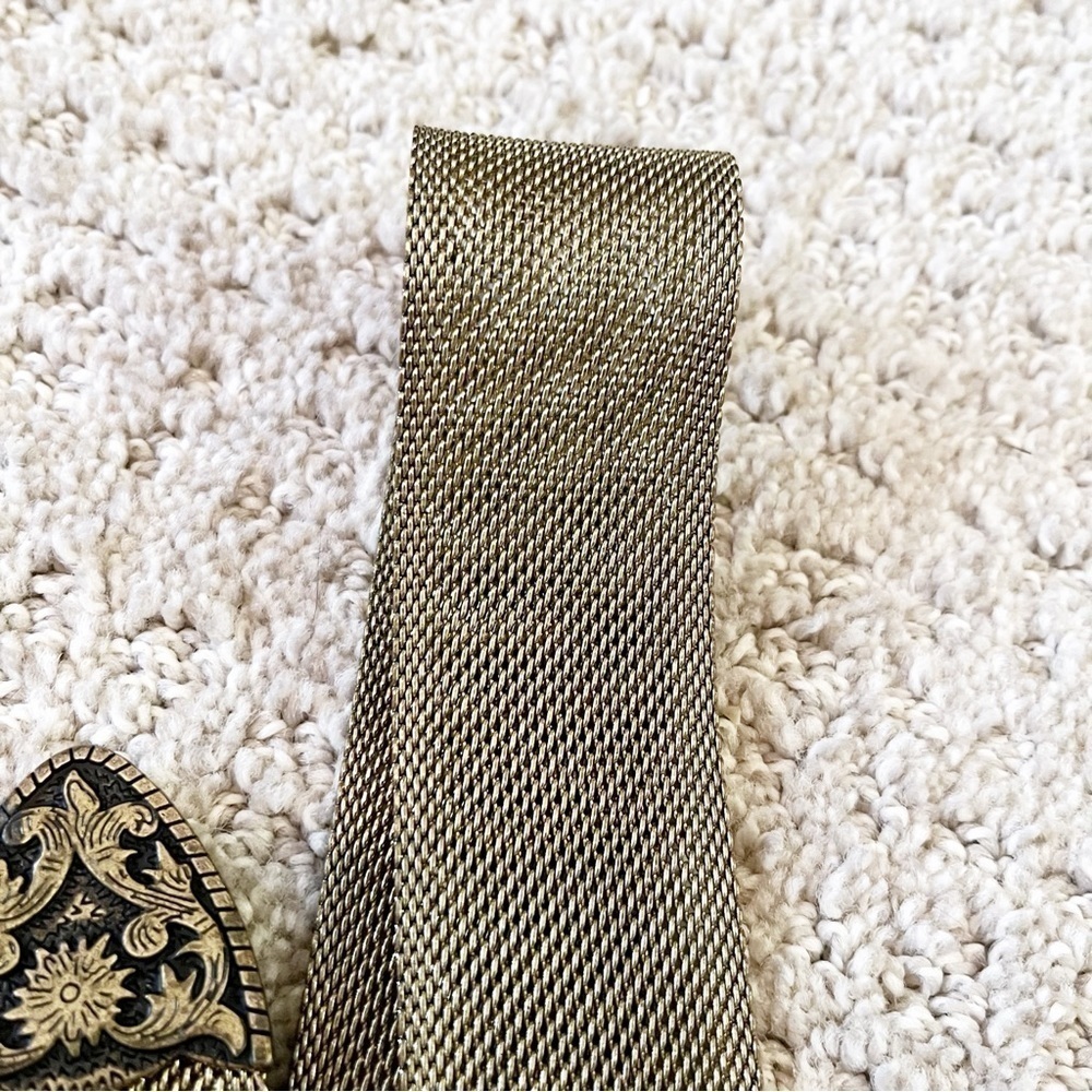 Gold Western Mesh Belt Womens Sz S/M Metallic Grommet Vintage 80s Tooled Floral - Picture 5 of 10